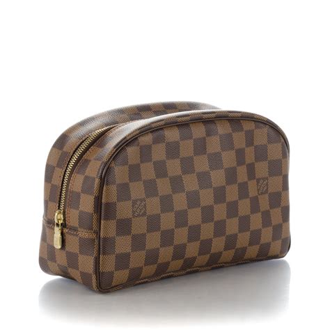 louis vuitton toiletry bag damier